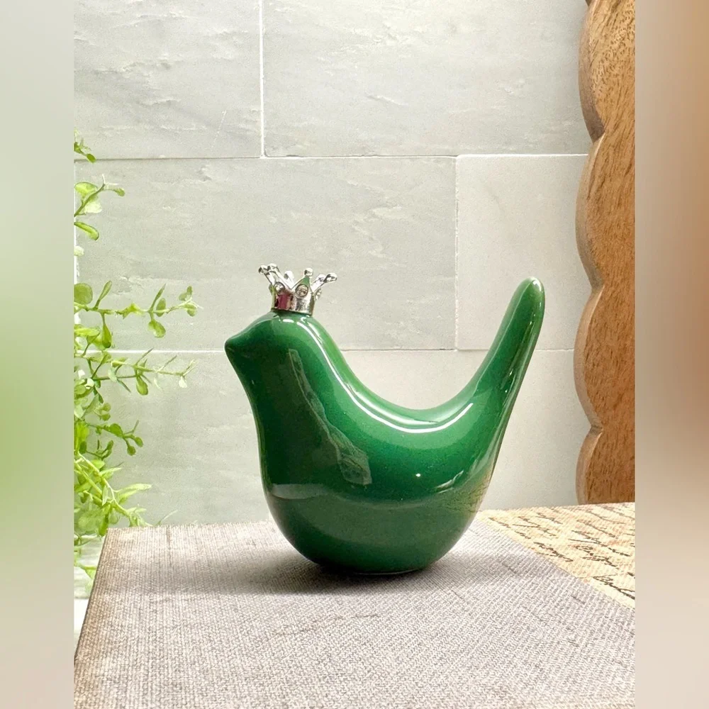 New Small Green Ceramic Bird w/ Silver Tone Crown Decor Figurine - 3”